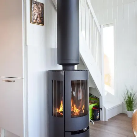 Lauvbakken Moi * Tjellesvik